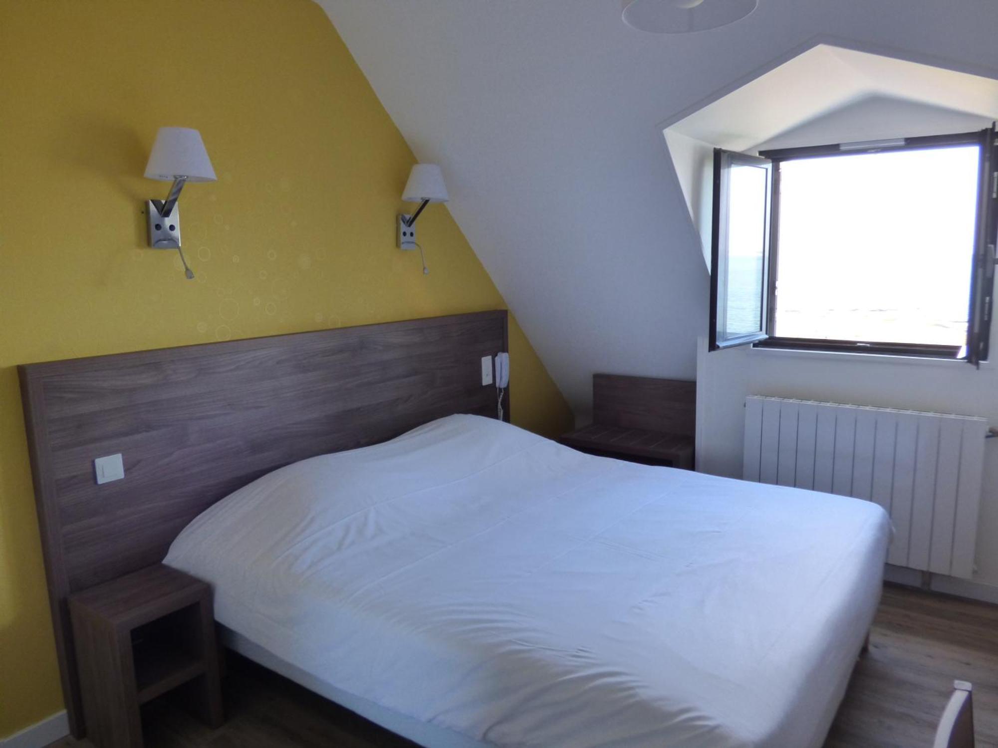 Hotel Castel Moor เลอครัวซิก ภายนอก รูปภาพ